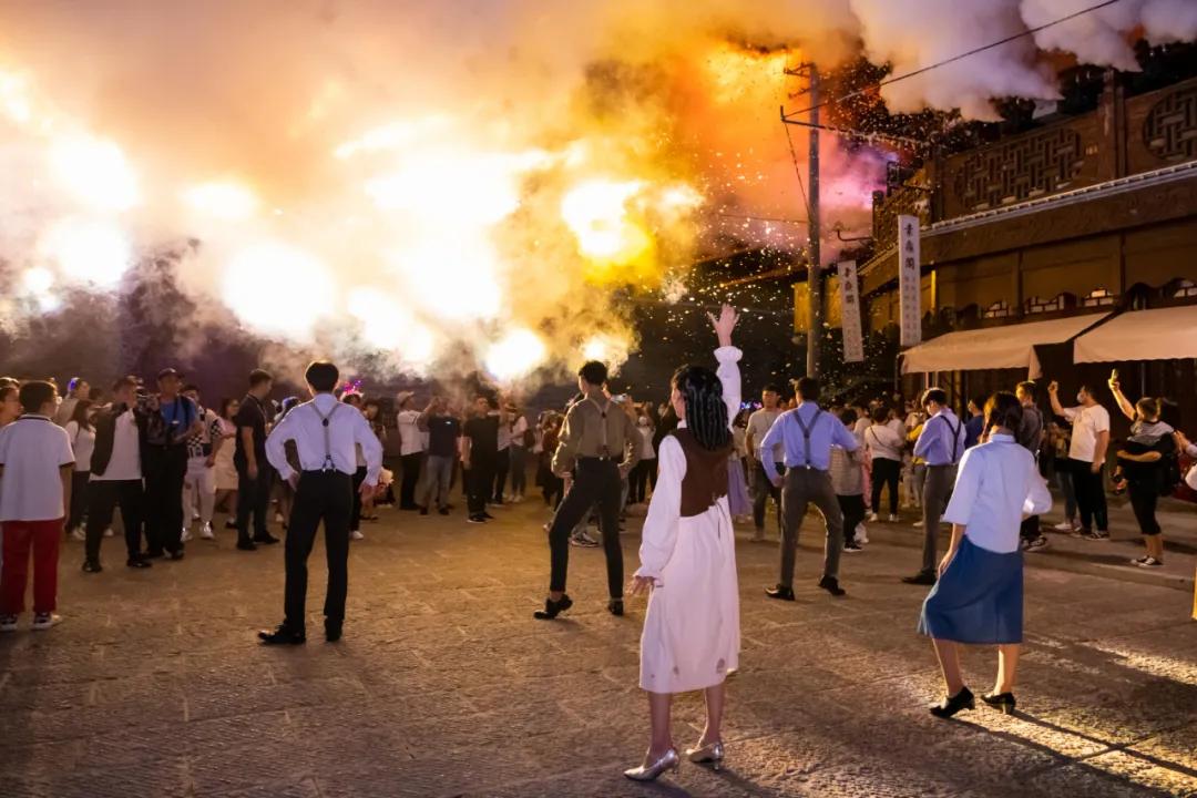 第一批市级夜间文化和旅游消费集聚区名单公示,这三个夜间文旅消费集聚区亮了!