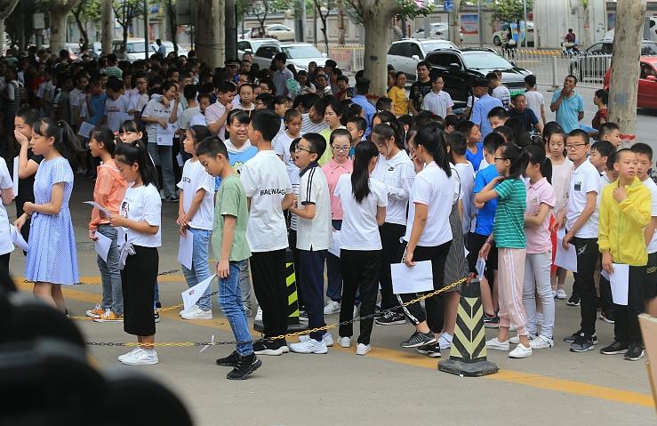 孩子小升初英语成绩没考好怎么办,小学六年级小升初英语