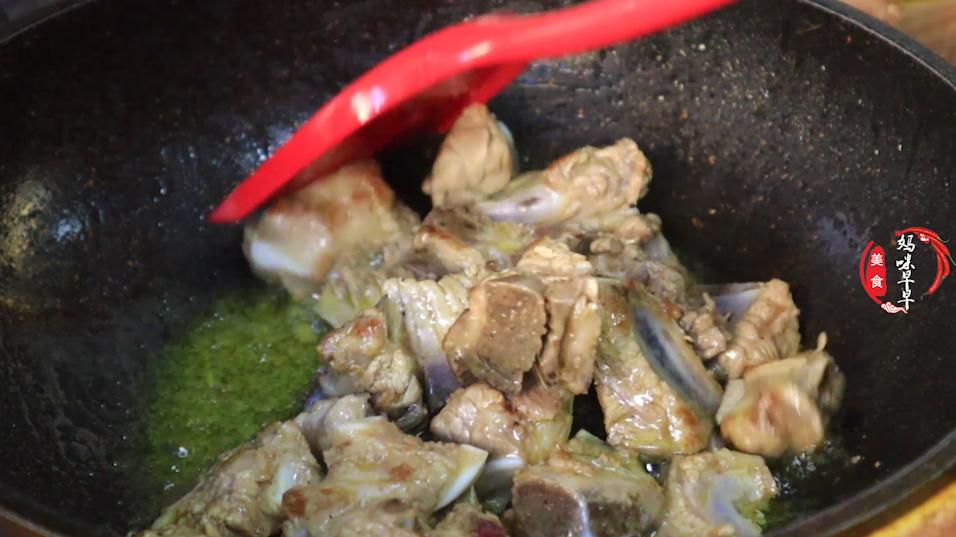 生炒排骨做法大全家常窍门,小炒牛肉生炒排骨的做法正宗