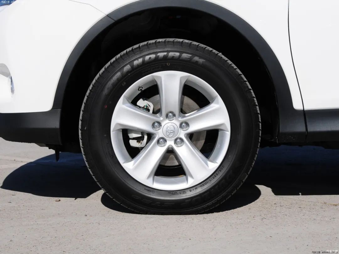 二手车丰田rav4荣放四驱,二手车rav4荣放4驱2015款