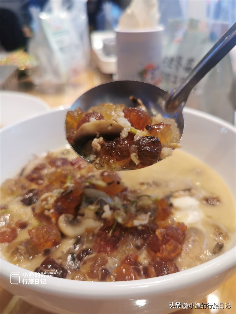 长沙必吃的17家馆子茶颜悦色,长沙美食攻略长沙必去的十大餐厅