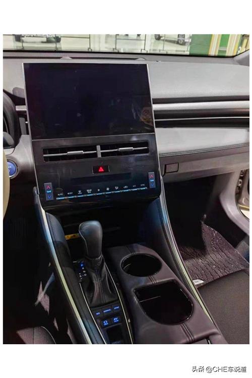 2022年值得期待的4款轿车，各个“狠角色”，现在该存钱了