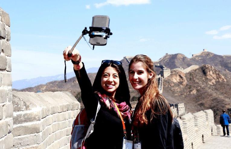 海外游客涌入中国,大量外国游客到中国