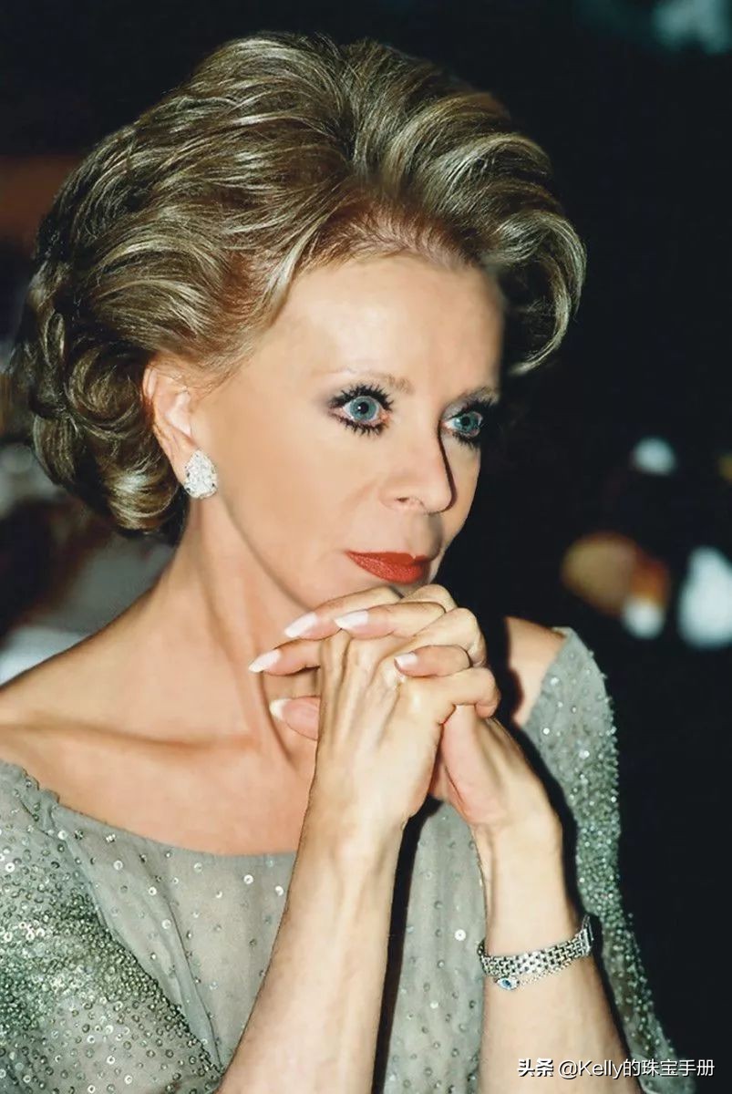 传奇女性系列｜镀金百合：LilySafra巴西女首富的故事