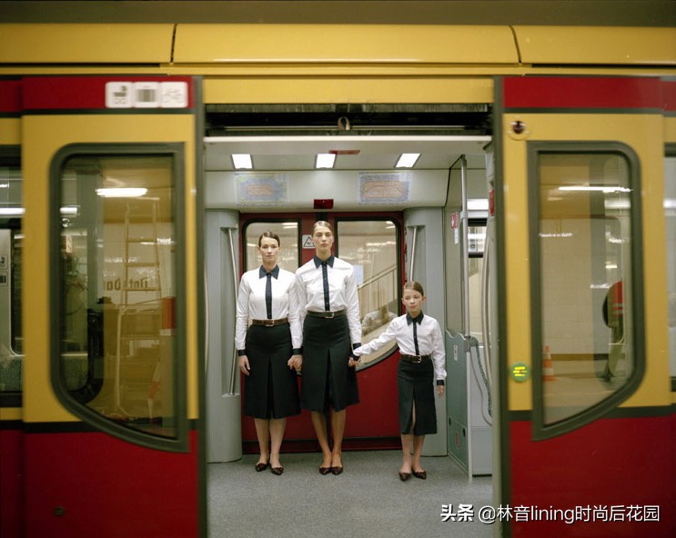 prada女士香水最好闻的,prada女生衣服