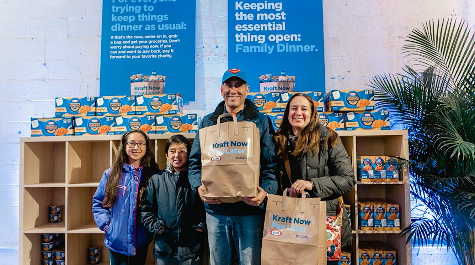 美国0元购又来了？14名黑人抢劫LV，为何美国控制不住？