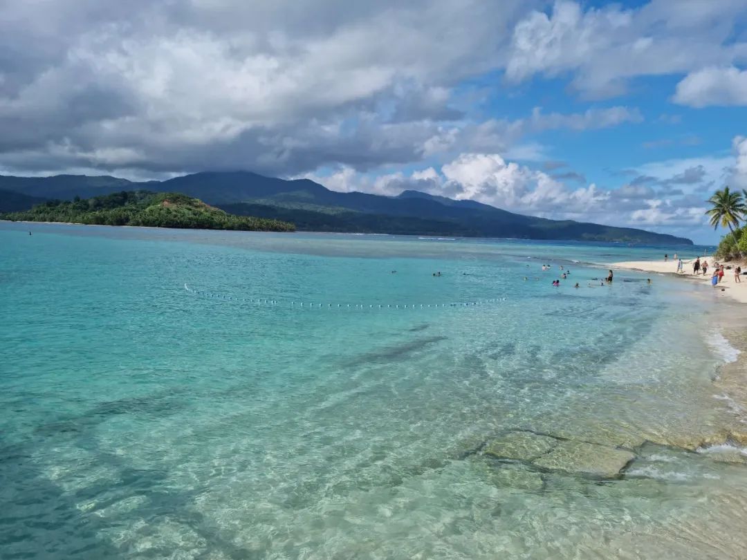 85后敖哥在澳洲：卖海鲜开餐厅，负债20万，远赴海外开卡车