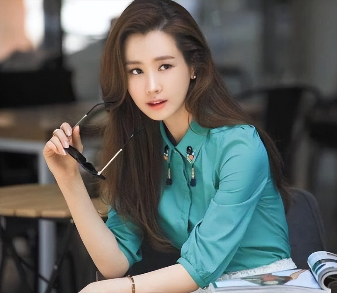 李多海的变脸抖音视频是怎么拍的,韩国变脸女星李多海