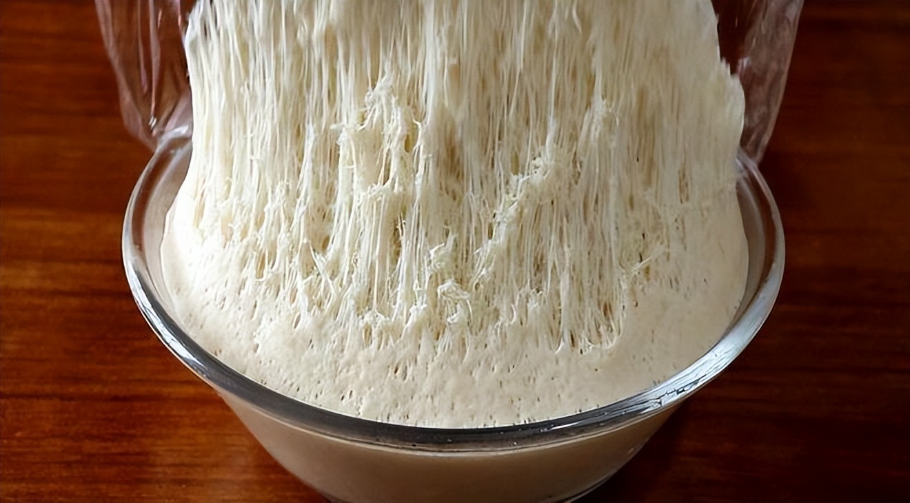 普通面粉加盐用凉水和面做面食,做面食时用冷水和热水的区别