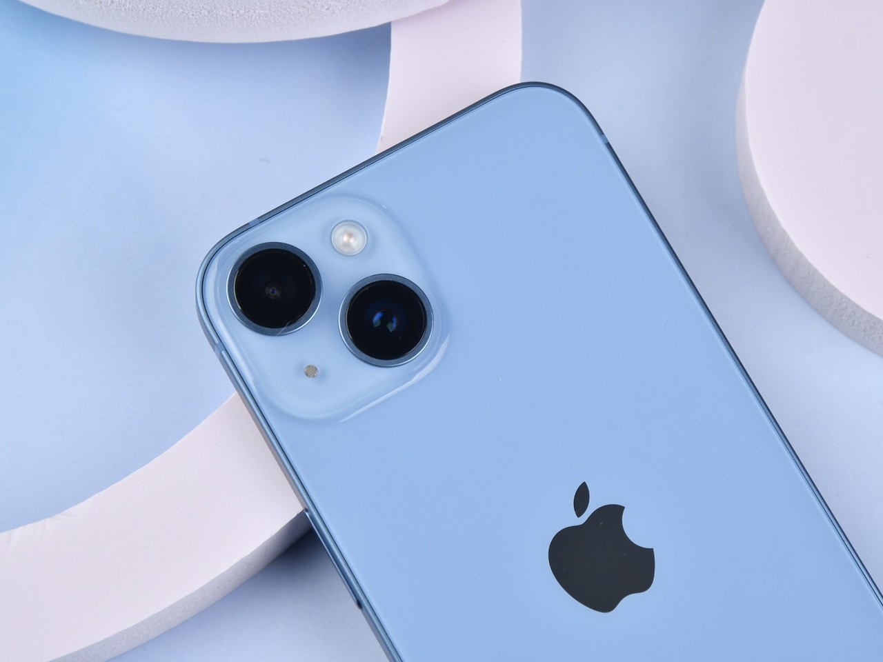 苹果谈iphone15建议购买吗,iphone15系列不值得购买吗