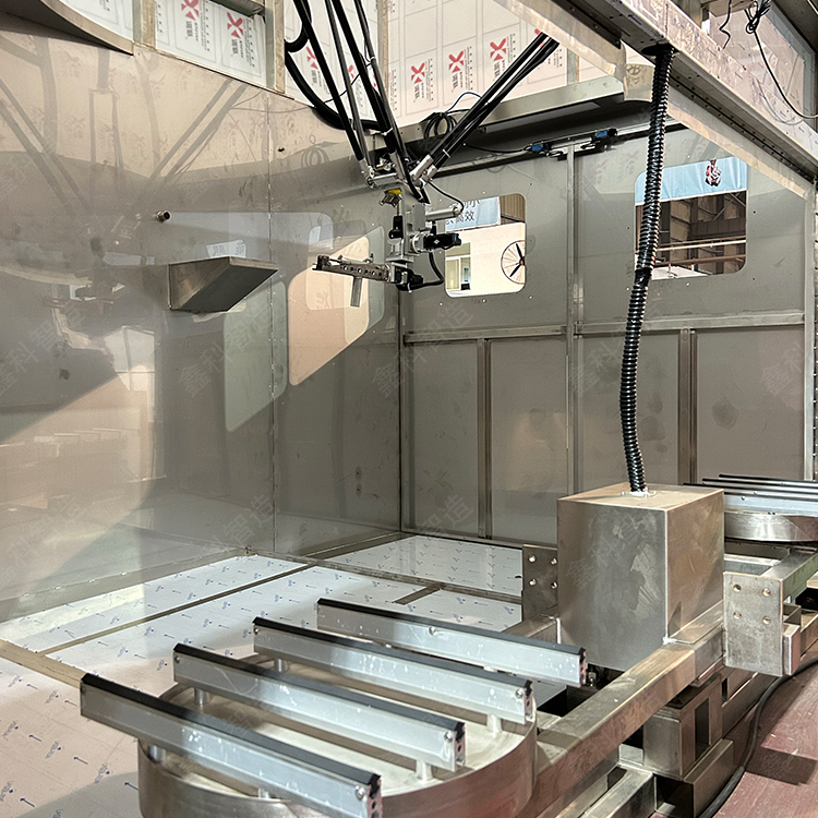 自动喷漆机器人多少钱一台,江苏智能喷漆机器人