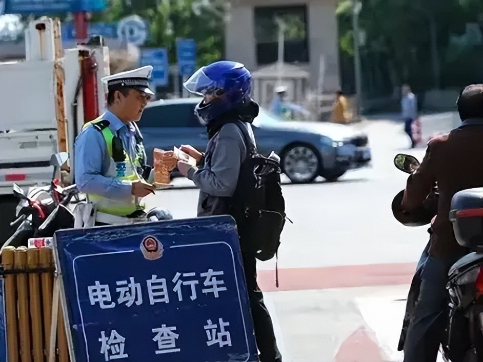 广州禁电动车谁提议的,广州禁电动车引发争议