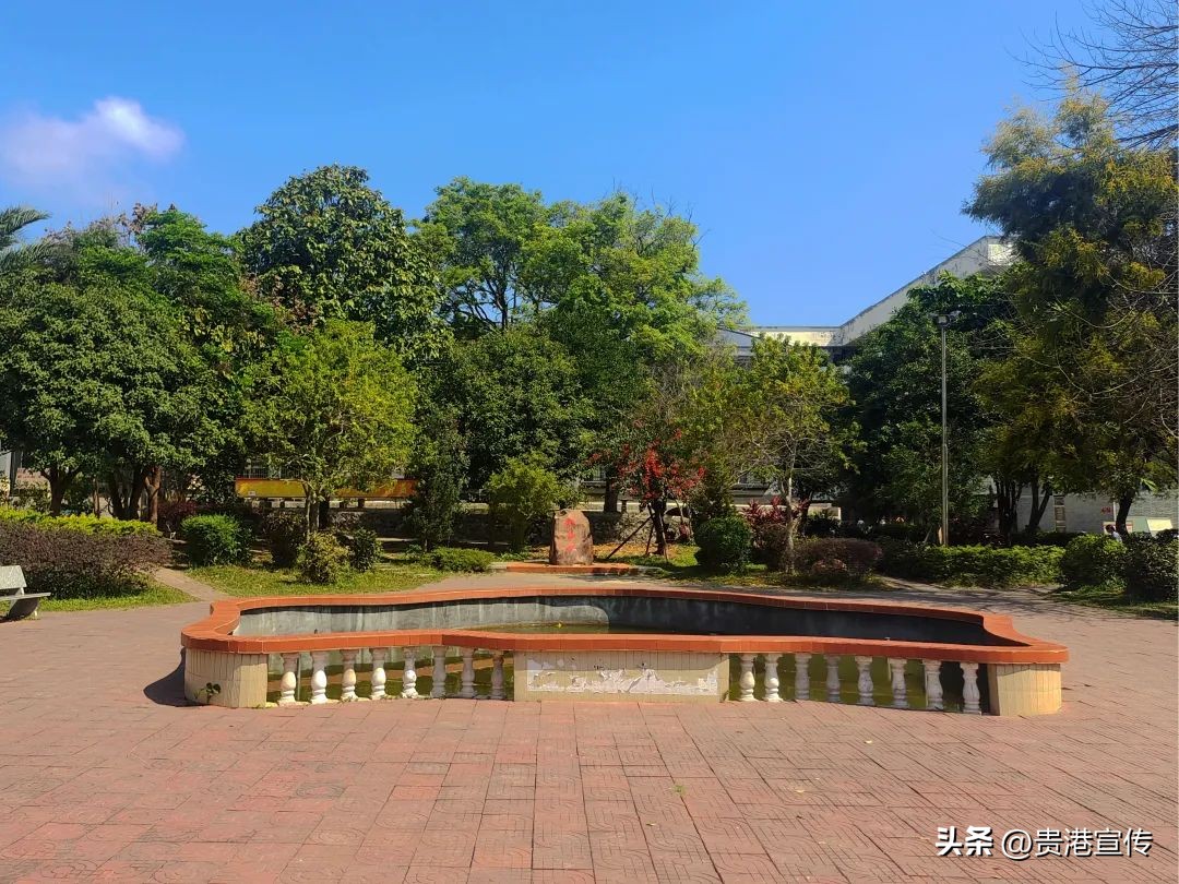 介绍江口中学,你好江口高中