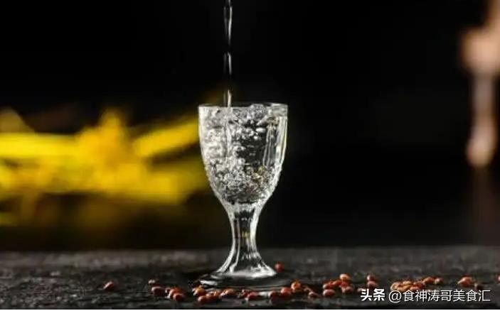 中国最好喝的几款浓香白酒,推荐几款上档次好喝又不贵的白酒