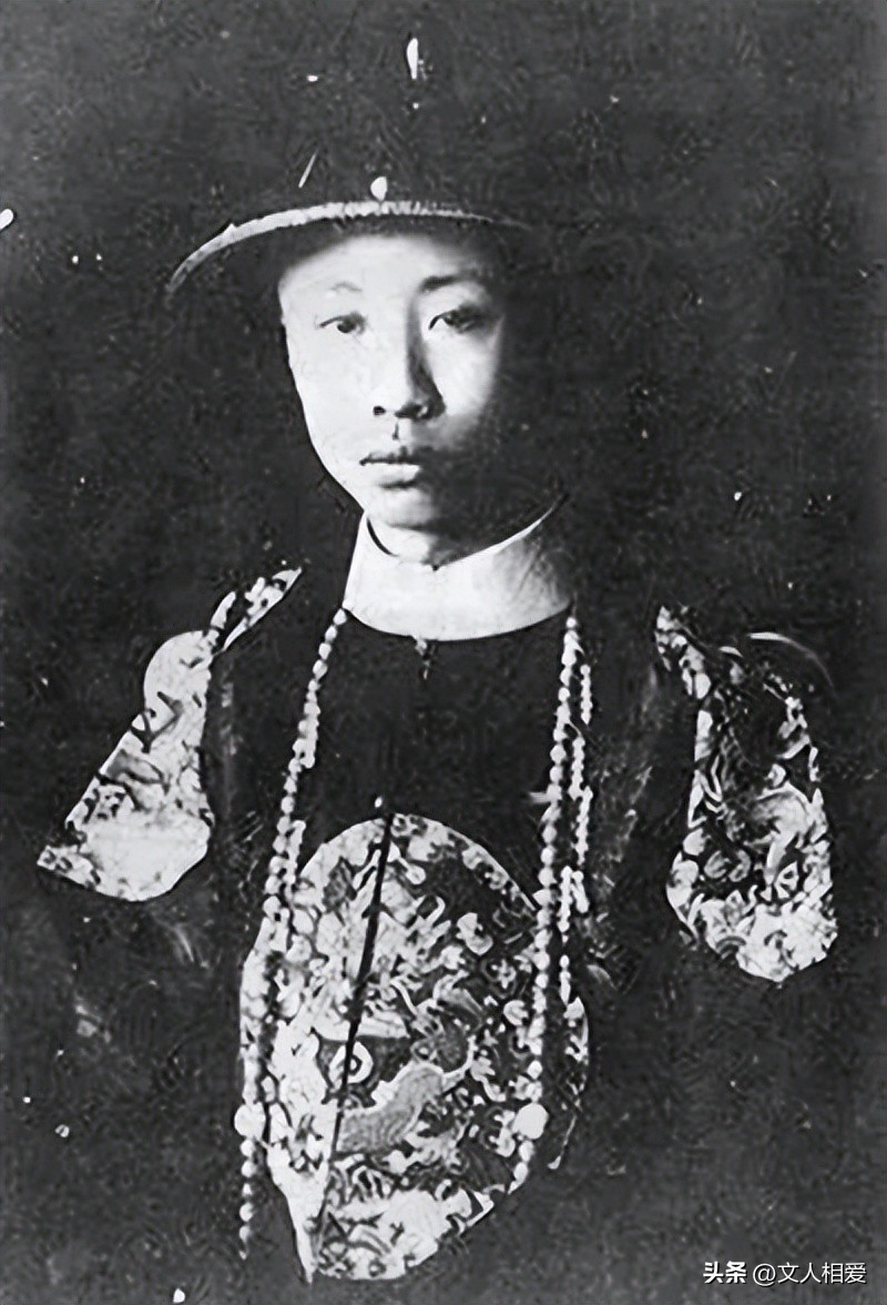 杜聿明和溥仪参观井冈山,溥仪参观井冈山