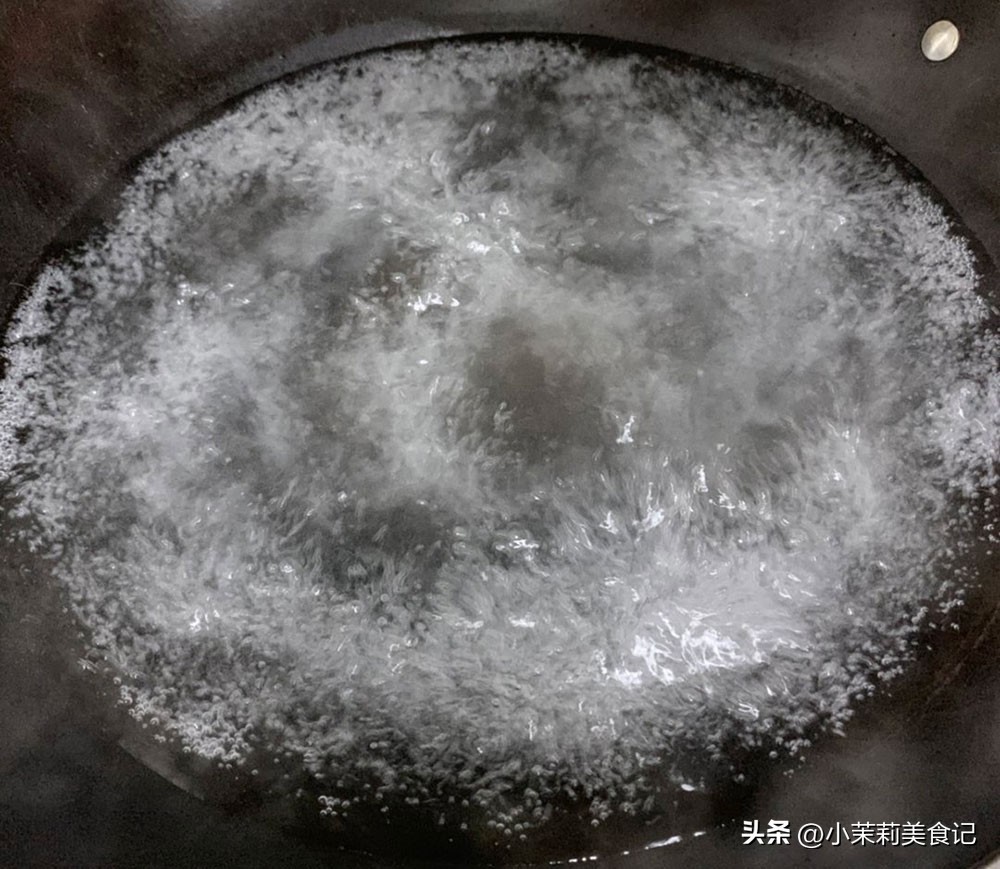 腌酸豆角里面生花怎么办,腌酸豆角怎么样不长白花