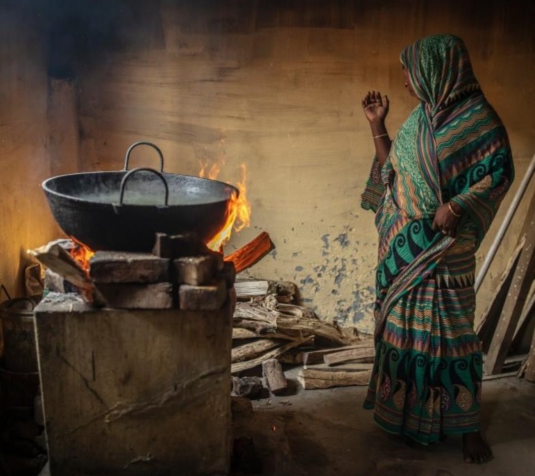 印度男子骑自行车去瑞典,印度男子跨越亚洲找爱情