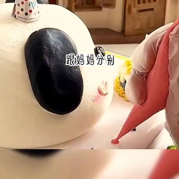 雨夜奈何@DOU+上热门