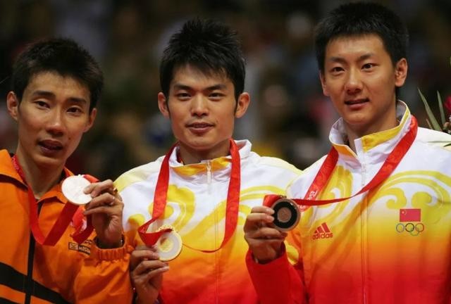 李宗伟患癌后复出视频,李宗伟早期鼻癌症状