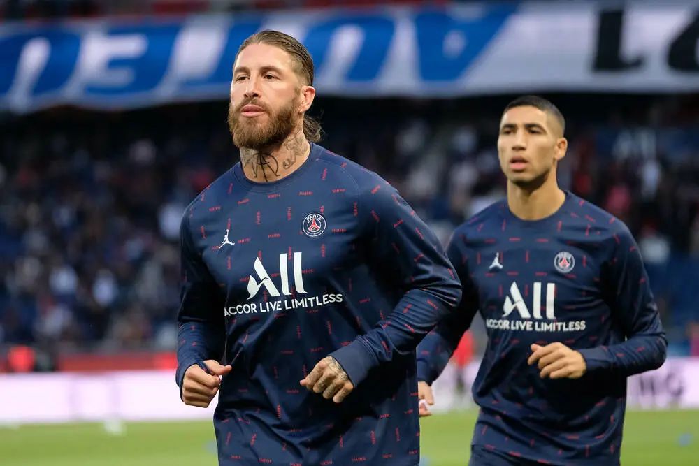 巴黎法甲夺冠捧杯,巴黎法甲夺冠捧杯视频