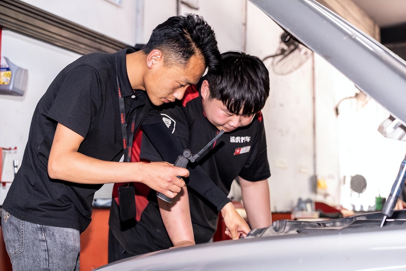 西安途虎最大工厂店,第一家途虎工厂店在哪里