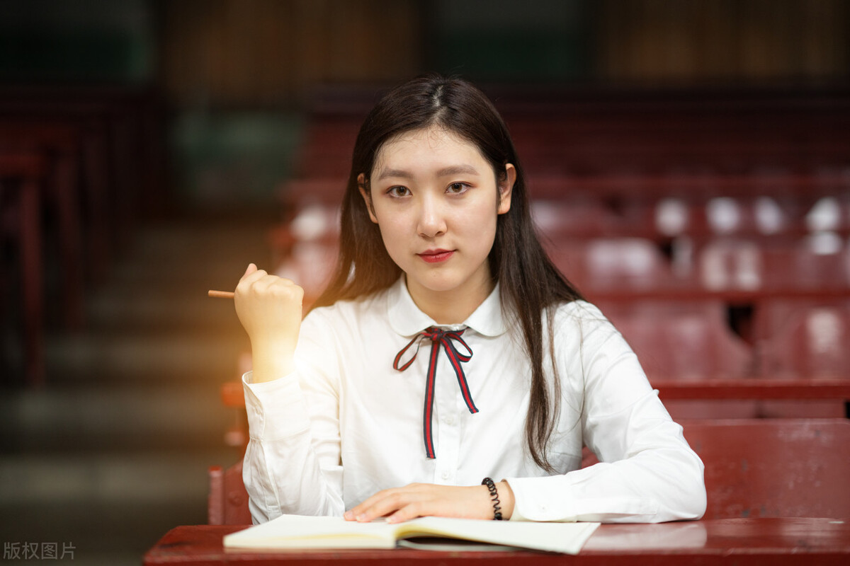 教育学专业属于师范专业吗,教育学是热门专业还是冷门专业