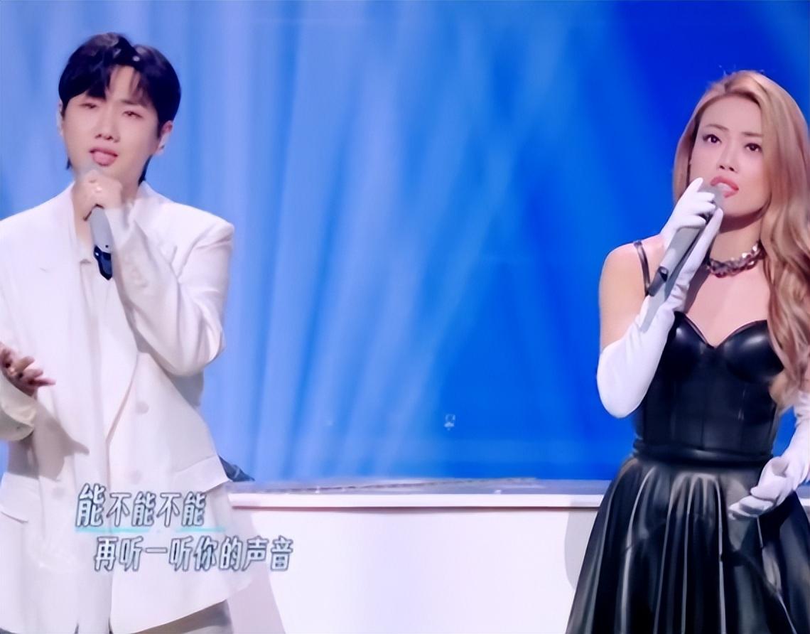 薛之谦被爆推镜头,薛之谦黑化照片