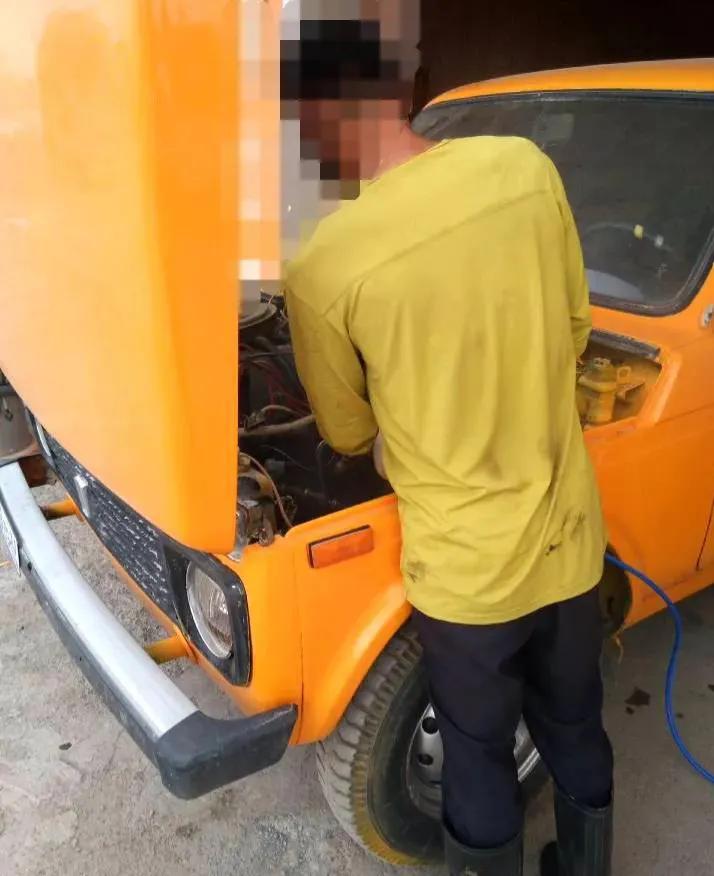 苏联拉达尼瓦爆改,苏联拉达老车修复