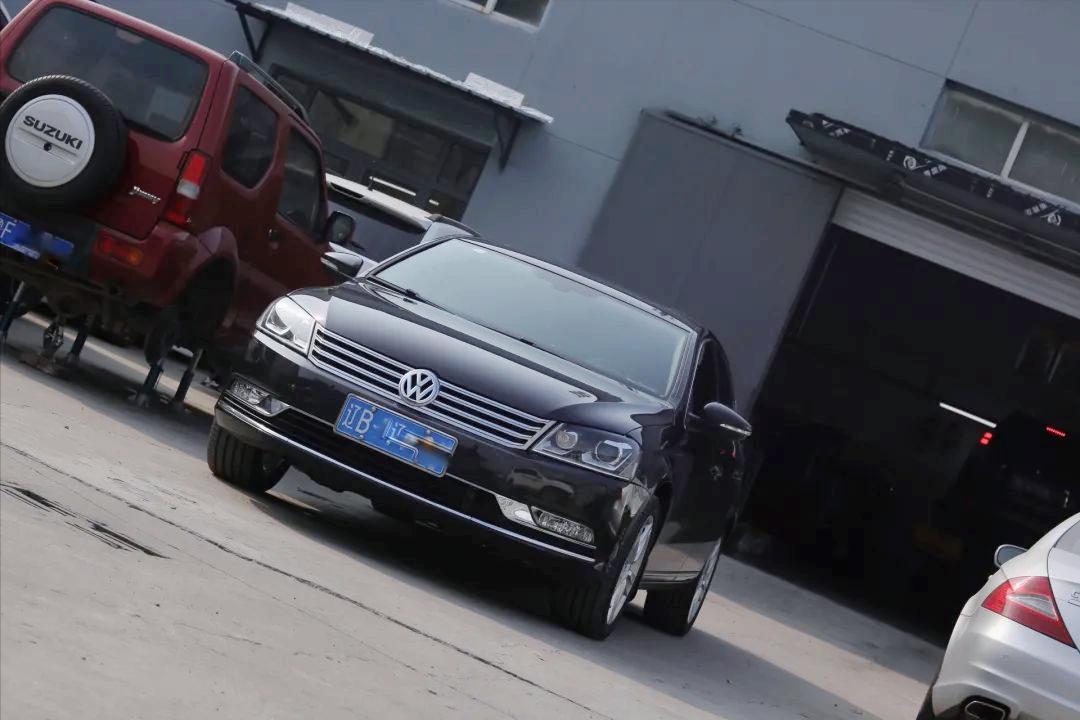 老迈腾b7换新款后新标,迈腾b7翻新哈尔滨