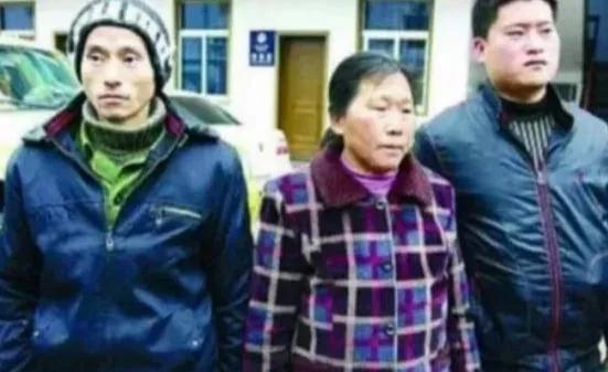 流浪汉程国荣犀利哥,抗洪英雄犀利哥程国荣