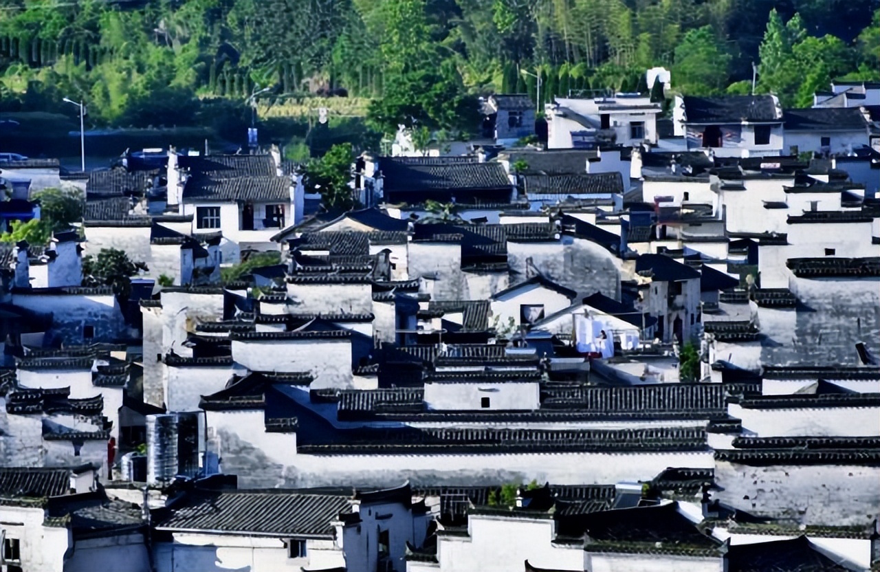 世界上最著名的十大古镇,云南著名古镇景点排名