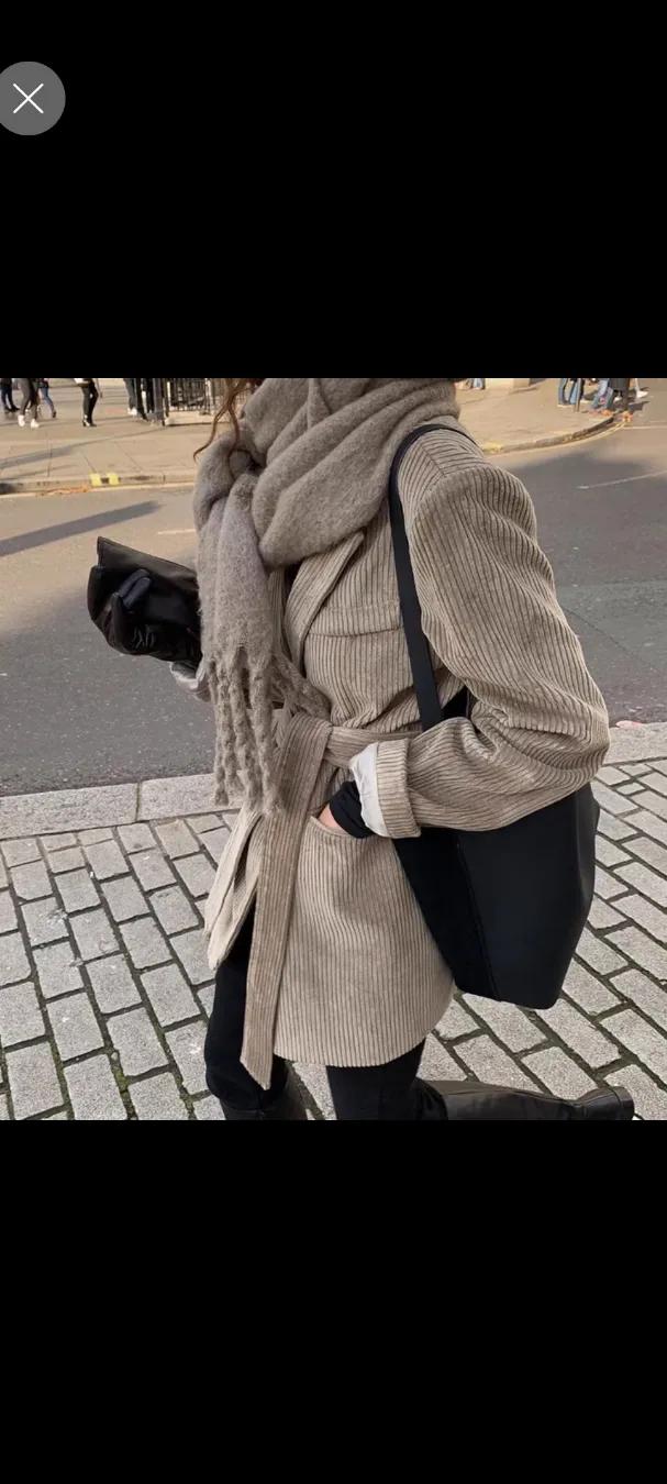 最新款灯芯绒外套女装,灯芯绒外套看起来廉价吗