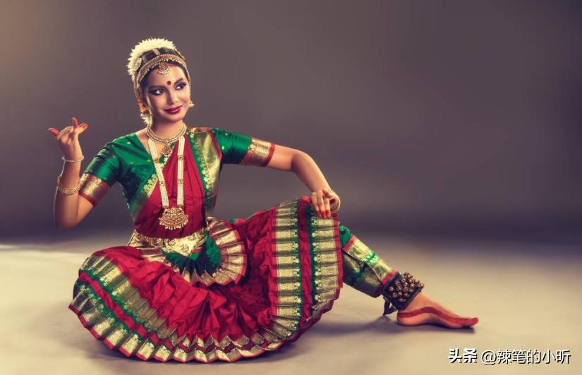 印度古典舞蹈的流派,为什么印度电影里都有舞蹈