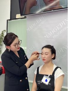 狐狸小妖2022美妆博览会,狐狸小妖化妆品集合店合作模式