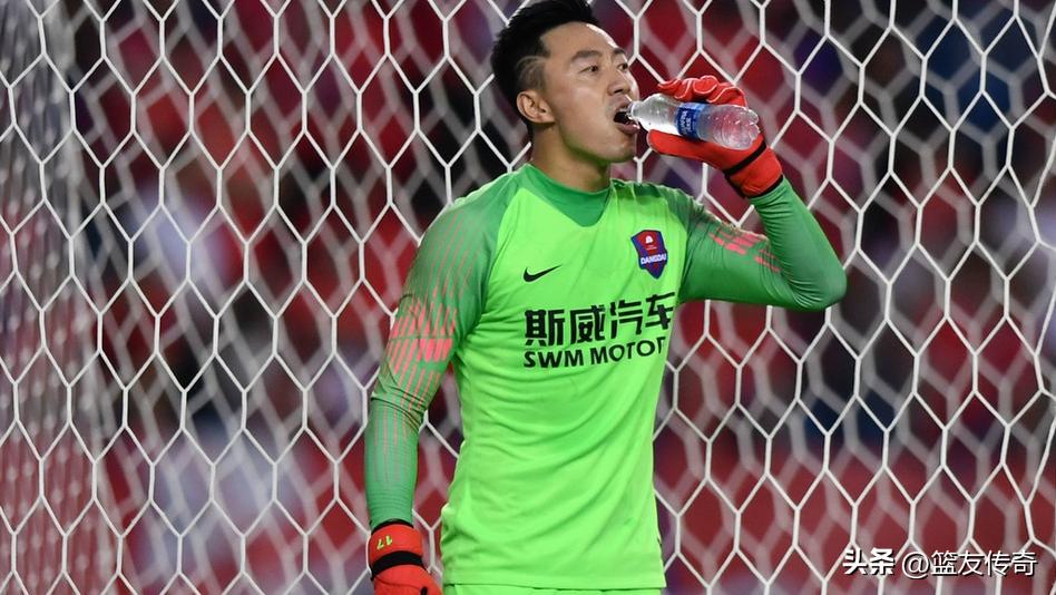 石家庄功夫守门员喝水哥,石家庄功夫足球水哥