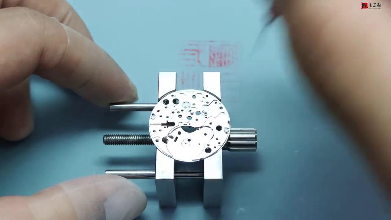 浪琴瑰丽新表为什么停停走走,浪琴瑰丽机械男表金色外壳修复