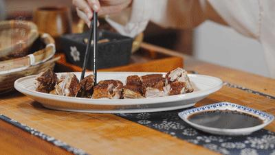 嘀嘀——今日白露，“贴秋膘专线”已开通，小伙伴们快上车！