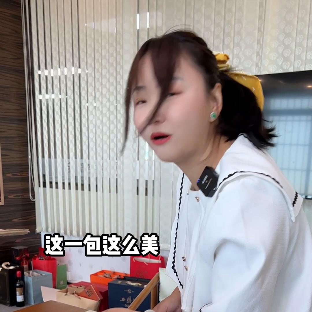 翡翠手镯视频东哥,缅甸翡翠手镯东哥