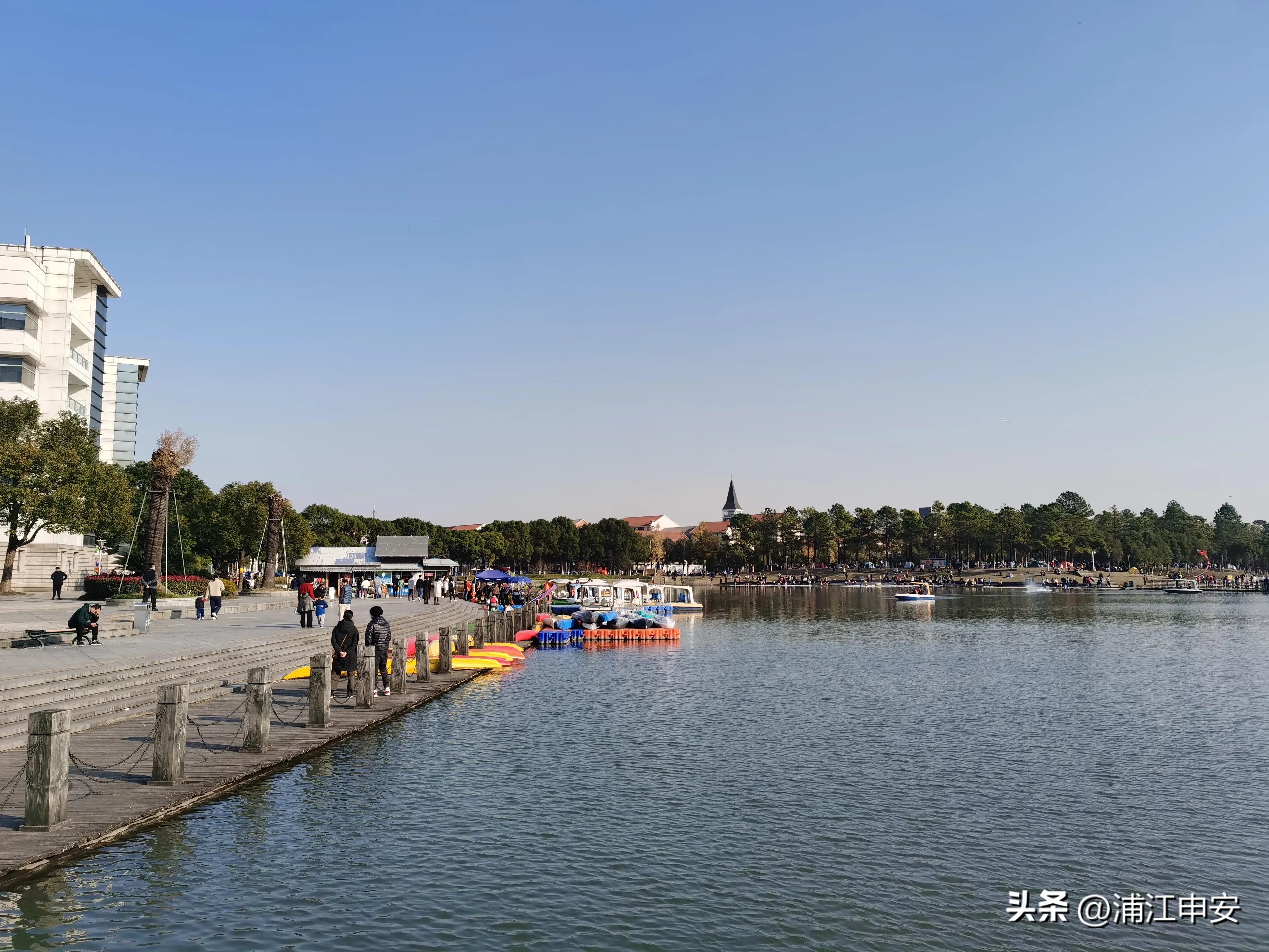 夏天美兰湖北欧风格,美兰湖北欧风情街价格