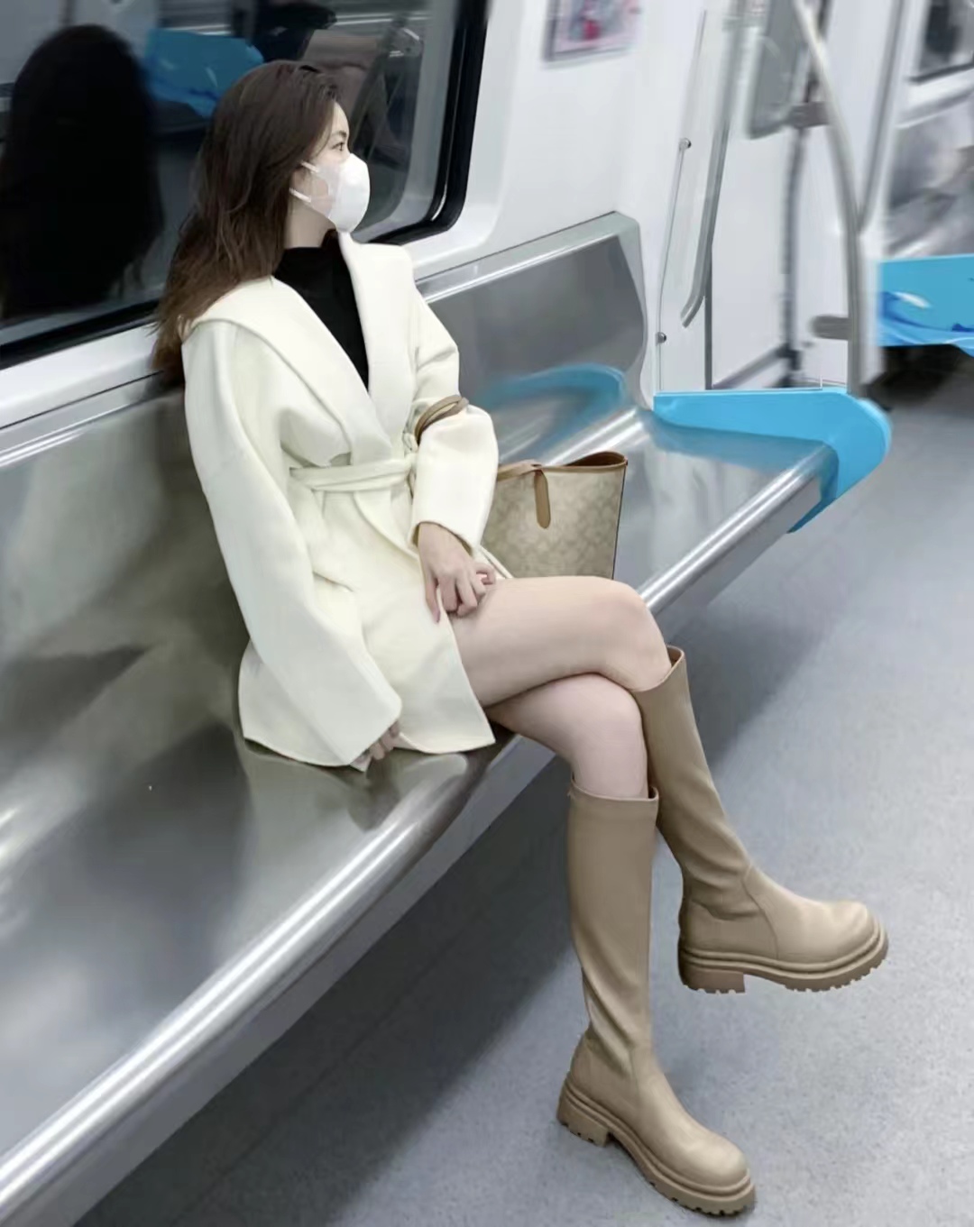 17套非常大气的大衣颜色搭配,穿出大女人高级感