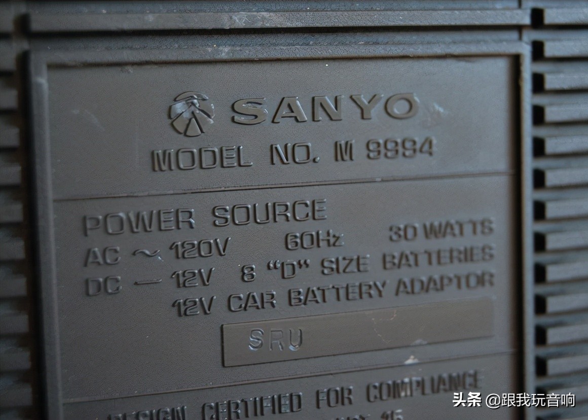 三洋sanyo4波段收音机，单卡带四喇叭收录机音响M9994