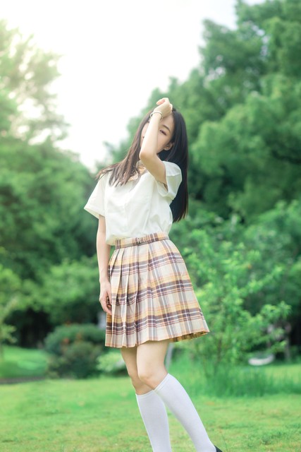 拉夏贝尔时尚品牌,拉夏贝尔破产为什么网上还有卖