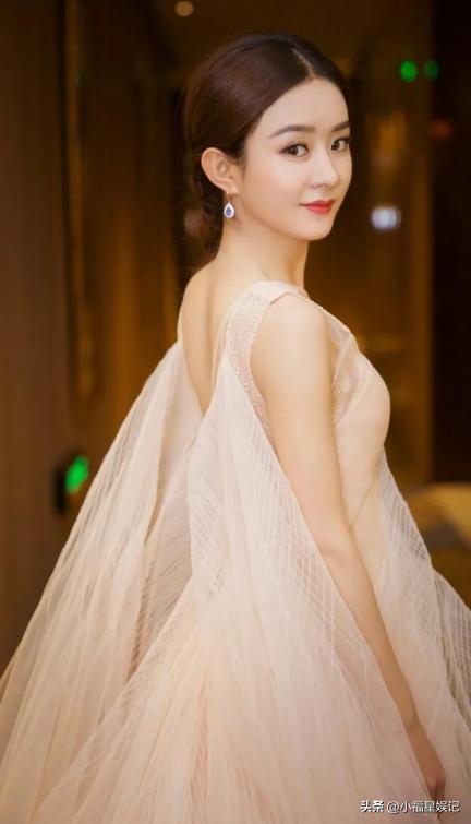 好仪态才会气韵佳!盘点8位胜在仪态上的体态王者,个个美爆了