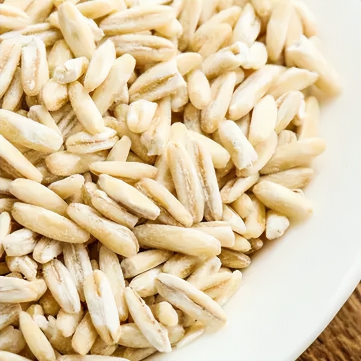 吃燕麦有什么好处？医生小课堂：血糖高的人应该如何挑选燕麦？