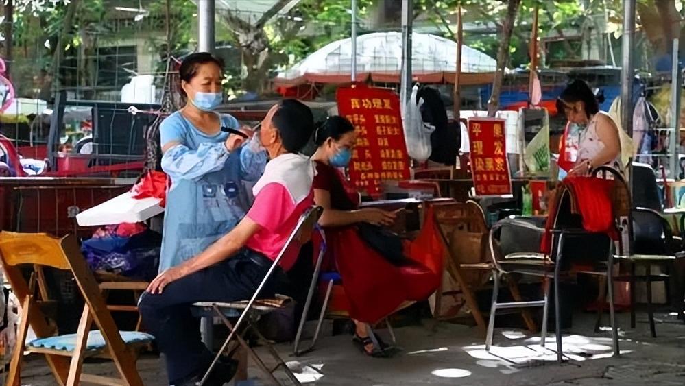 中国穷人日子怎么过,在中国穷人如何过日子