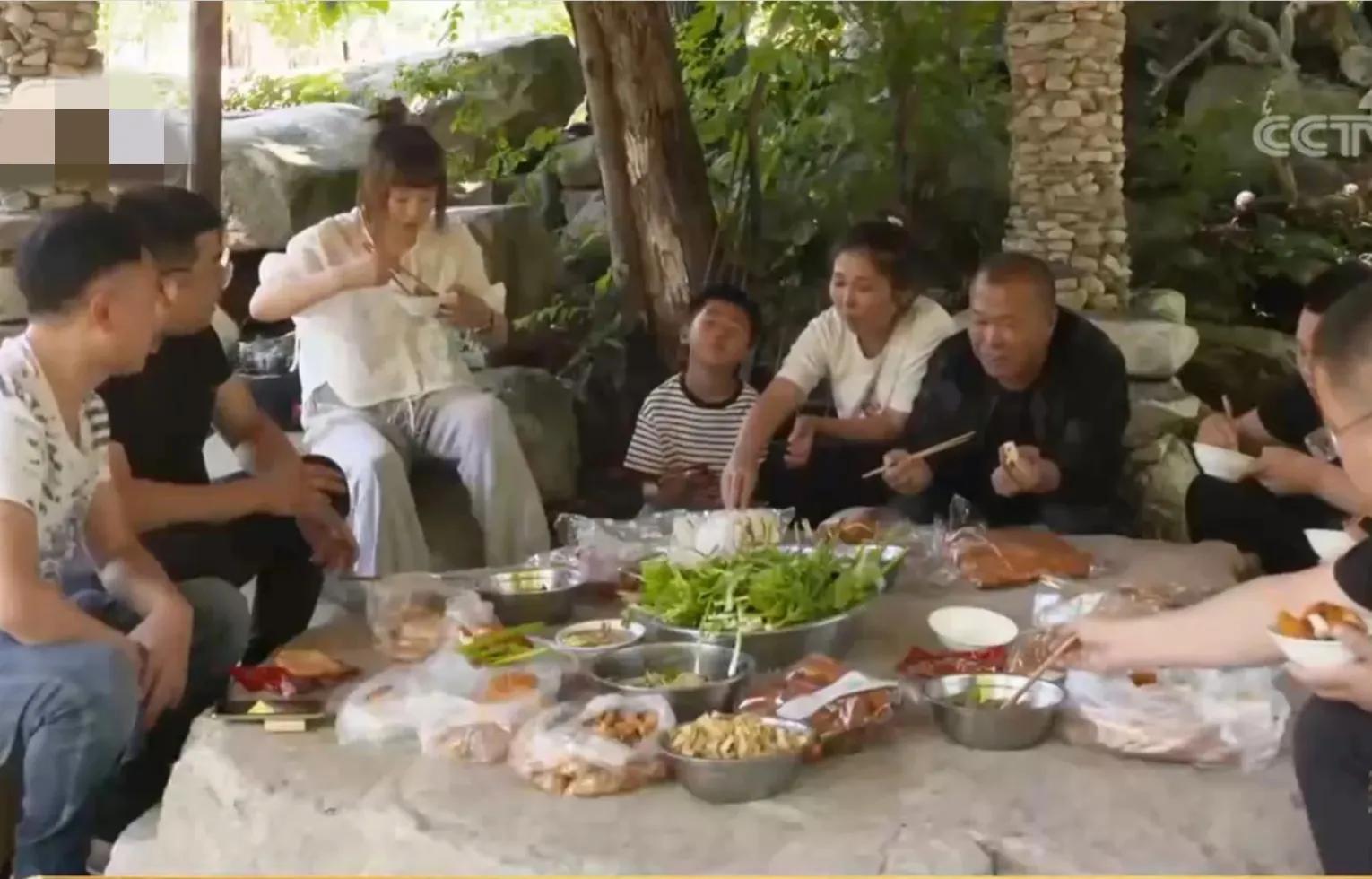 山地果园种林下参合法吗,山林地出租种林下参多少钱一亩