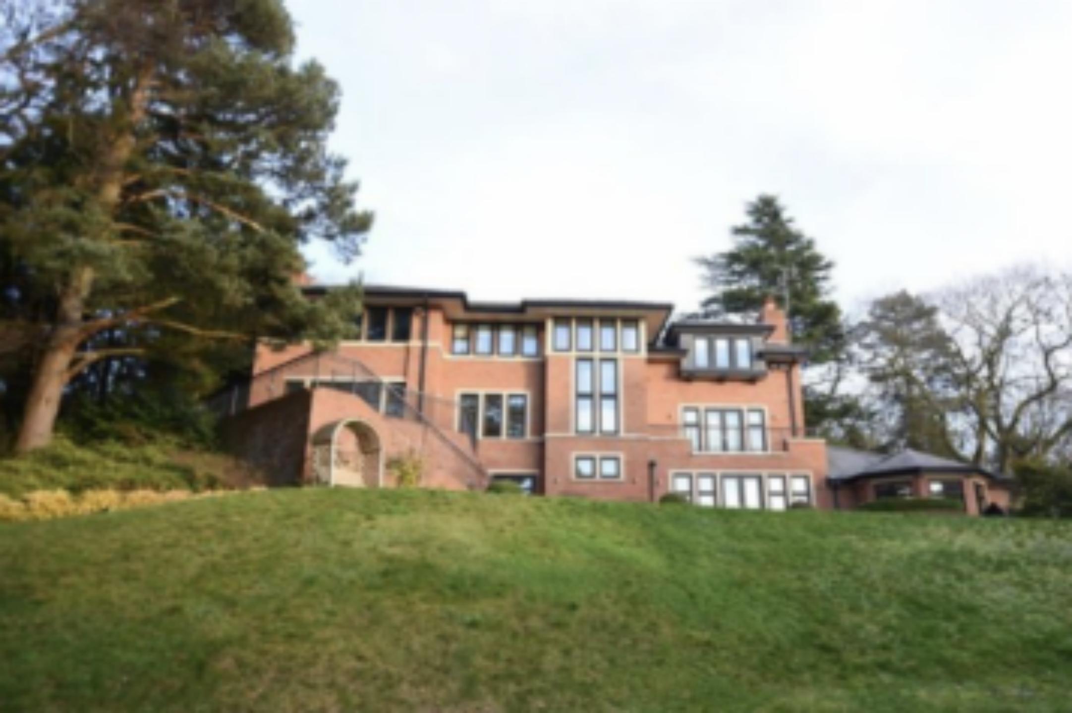 贝克汉姆和c罗谁有钱,贝克汉姆和c罗谁商业价值大