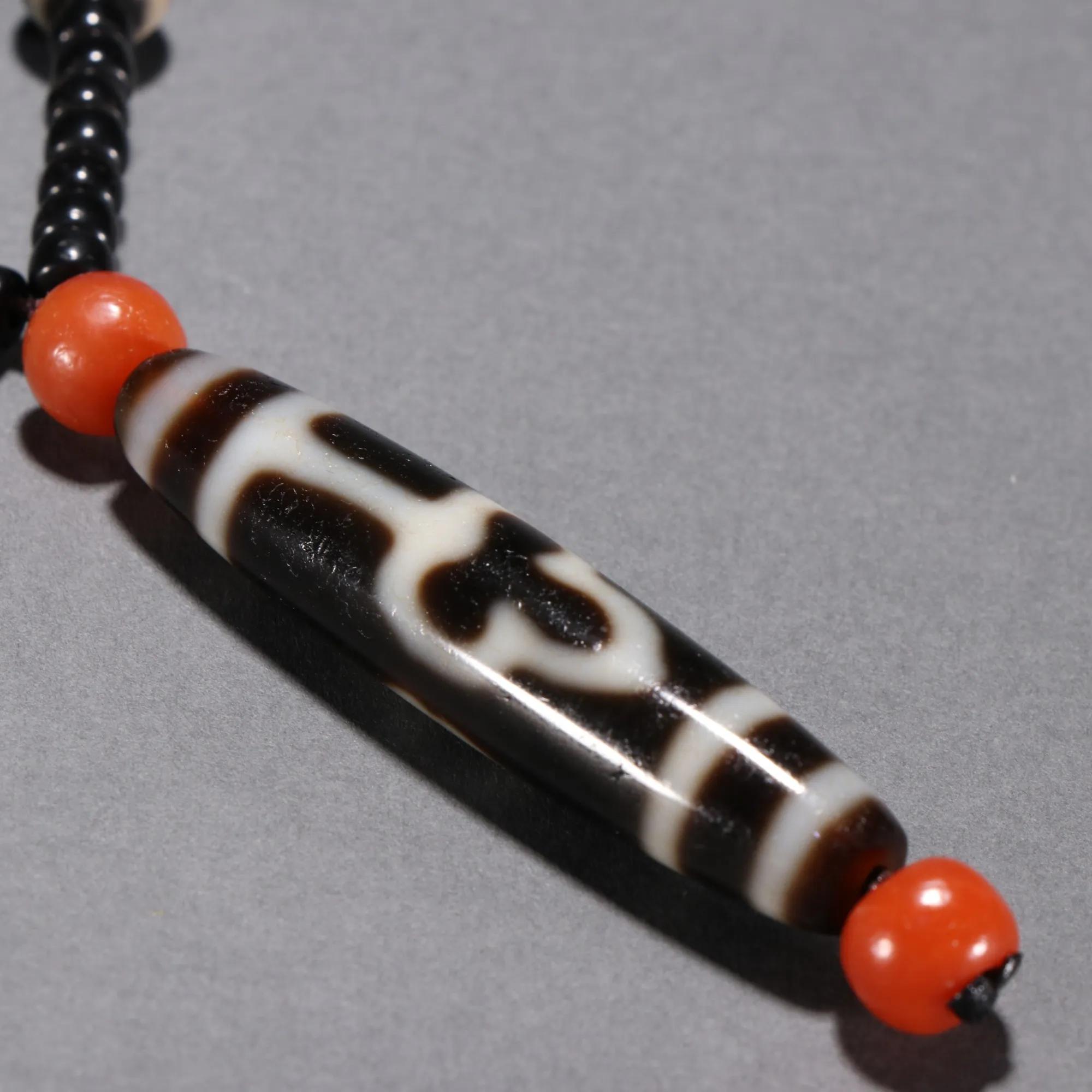 藏传虎牙玛瑙天珠款式,藏式天然玛瑙三眼算盘天珠