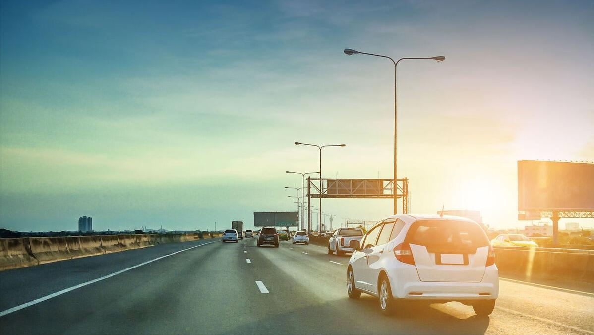 创业自助全自动洗车机货源,自助洗车机项目赚钱吗