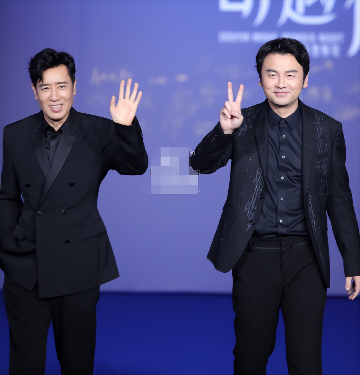 上海这一夜，内娱来了一大半，吴京谢霆锋拿大奖，冯小刚忙着交际